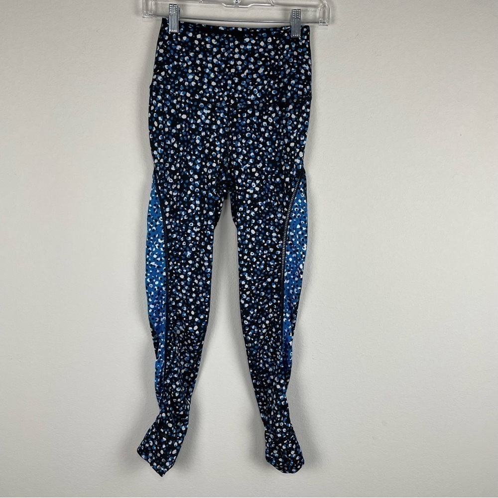 Beyond Yoga Blue Black White Lux Droplets Print Ladder Midi Leggings Size Medium